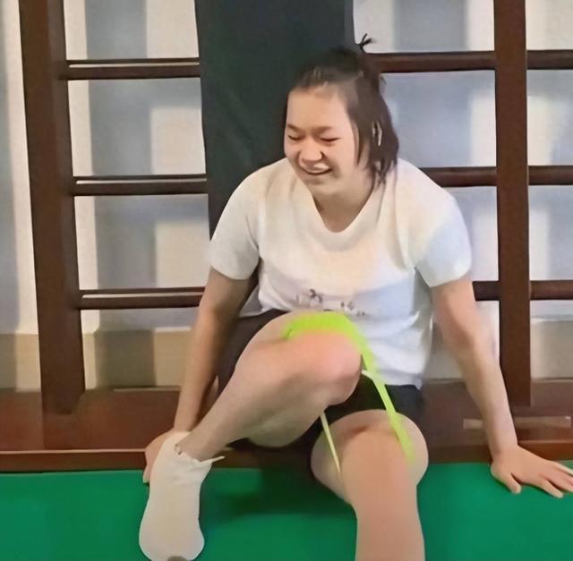 跳水界再出黑马！王伟莹勇夺单人冠，采访意外透露全红婵真实状态