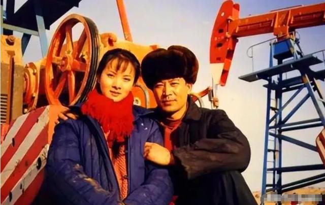 吃里扒外！定居美国13年，回国捞金惨遭“驱逐”，52岁活成了笑话