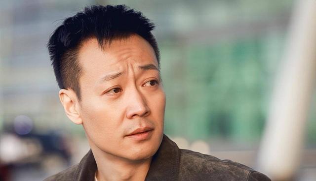 辛柏青丧妻才三个月，恶心的一幕就出现了，被撮合娶马伊俐过日子