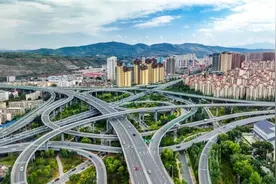 西宁：大道如虹 见证交通巨变图片