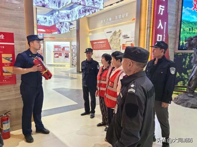 暑期旅游高峰来临，消防力量进驻景区排查隐患、普及知识、锤炼能力