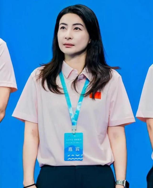 44岁郭晶晶再传喜讯！官媒曝光新身份，张怡宁、王濛皆榜上有名