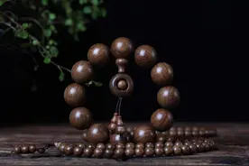 木质手串真的怕水吗？专家解读真相，让你不再迷茫！图片