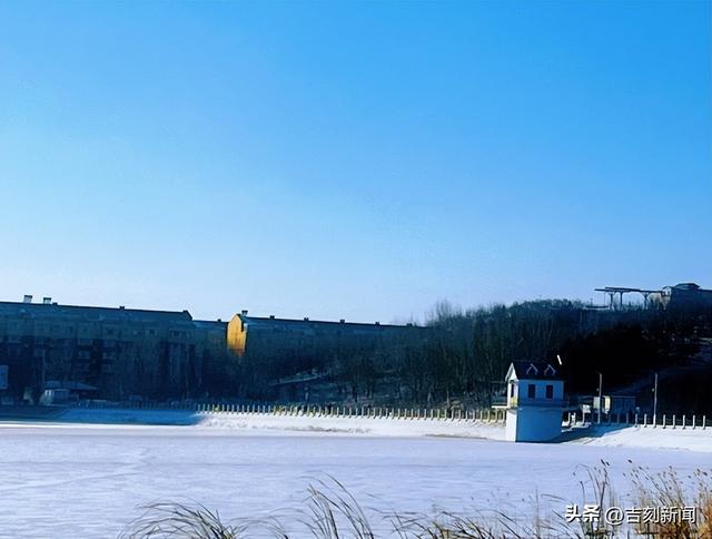 长春各大公园，雪后成“打卡热地”