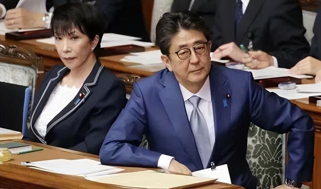 日本政坛巨震！166票封喉	，公明党倒戈，高市时代终结？中方回应