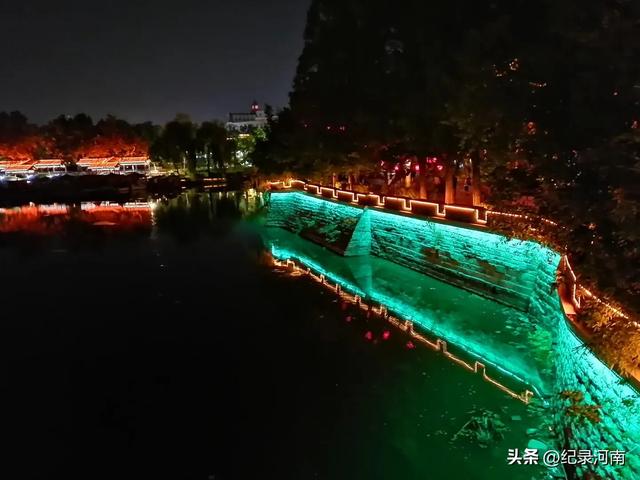 商丘古城选择让清明上河园集团进行托管,无疑是一个明智之举