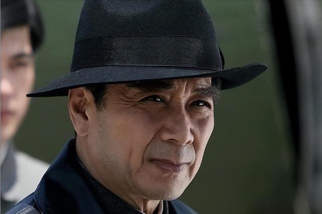 71次饰演周总理！这位特型演员出自哈尔滨，连酒窝都一模一样