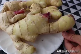生姜买回来后容易腐烂，只需要1把大米，放半年都不坏，涨知识了图片