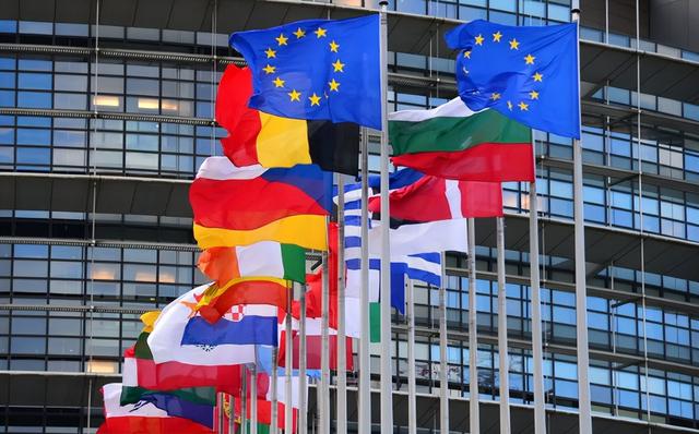 美国人预测：未来20年，全球最强大的4个国家，中国上榜了吗？