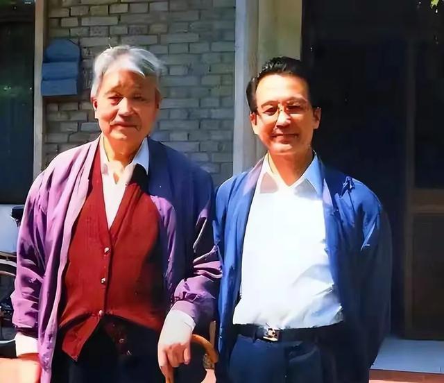 他曾提拔过温总理，官至正部级，特殊时期被关押五年半，享年88岁