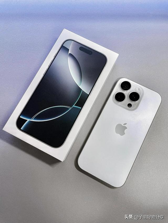 苹果续航王者揭晓！2025年续航最好的5款iPhone，第一名居然是它