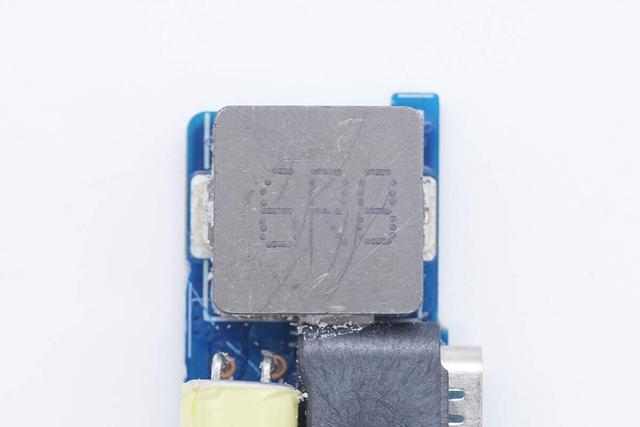 小米120W澎湃秒充+100W PD快充，酷态科10号超级电能充mini拆解