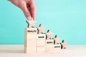 为何一斤盐溶于一斤水，难以得到两斤总重？爱因斯坦：质量即能量图片