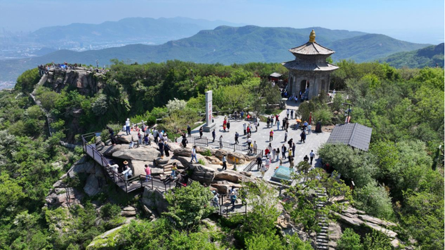 连云港云台山景区：“行者”护航，让西游之旅暖意浓浓