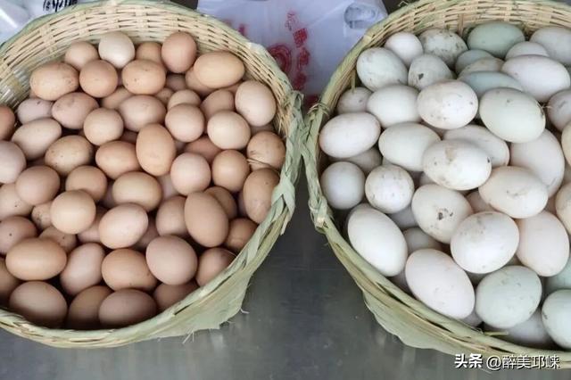 成都小众古镇藏不住！彩色吊脚楼超惊艳