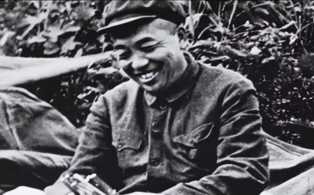 1949年六大军区开会，无一人敢动，毛主席：谁不讲规矩就拿他开刀