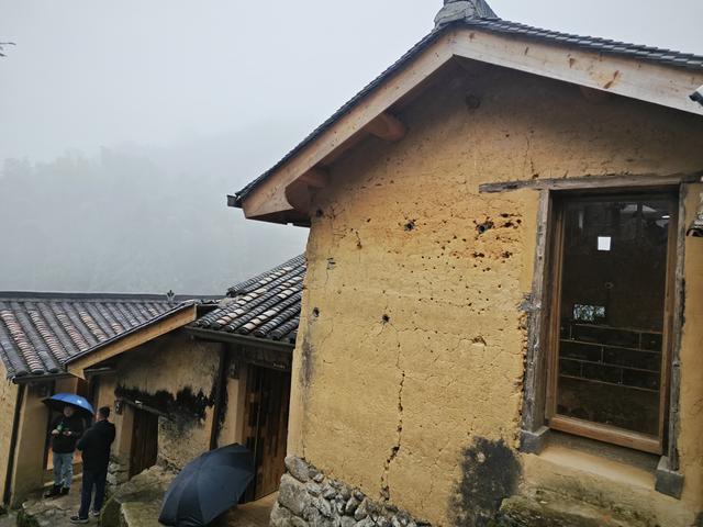 矿工们建造的家园，藏在深山中