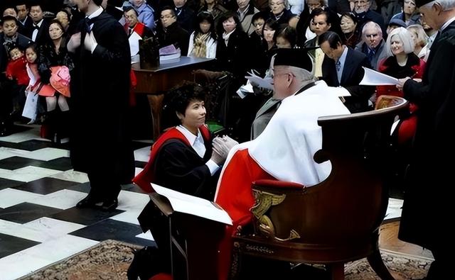 败国家20亿，向洋人下跪，改儿子国籍？"乒坛传奇"邓亚萍实力破谣