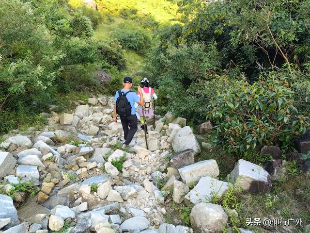 揭西猴面石徒步登山