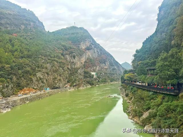 川陕交界之行采风：米仓山层林尽染、金牛道寻古探险