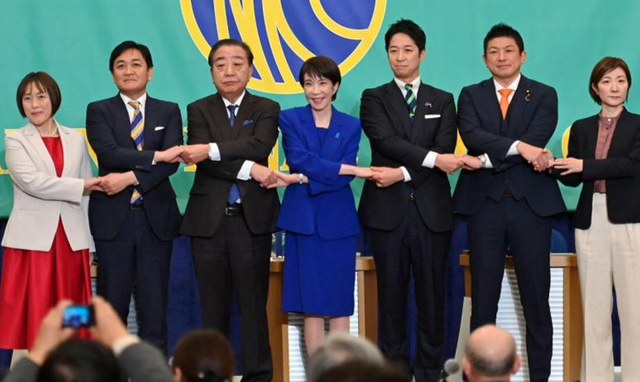 局面突然出现反转，高市早苗收到大喜讯	，这次她可能真要赌赢了？