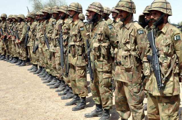 巴基斯坦遭痛击，防长宣布战争状态，南亚将再临火药桶时刻？