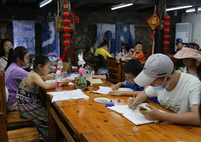 “国庆·中秋”第四天：西江旅游掀高潮“苗文化”体验受热捧