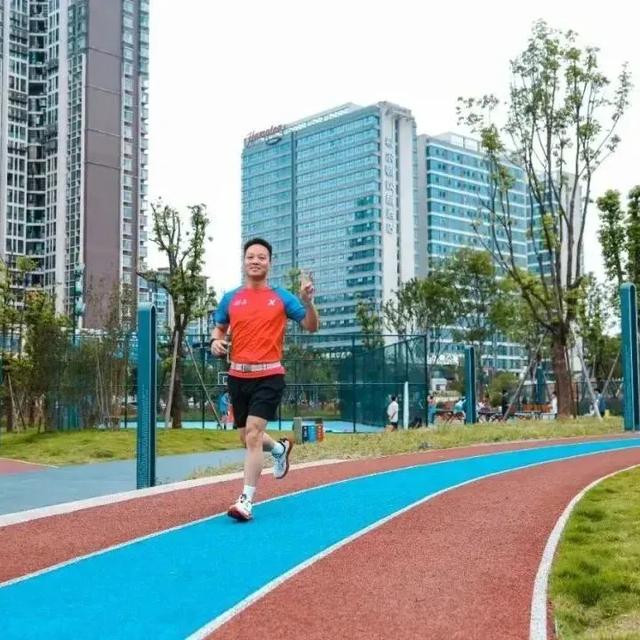 秋假遛娃指南!郫都这些宝藏公园,承包亲子惬意时光