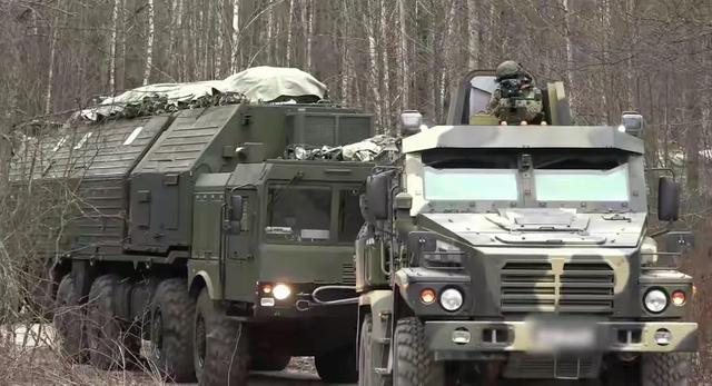 218票赞成213票反对！美投票结果出炉，特朗普态度变了，美军撤退