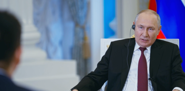 美国没想到，俄罗斯先下手为强，凌晨不宣而战	，炸死8名英美军官