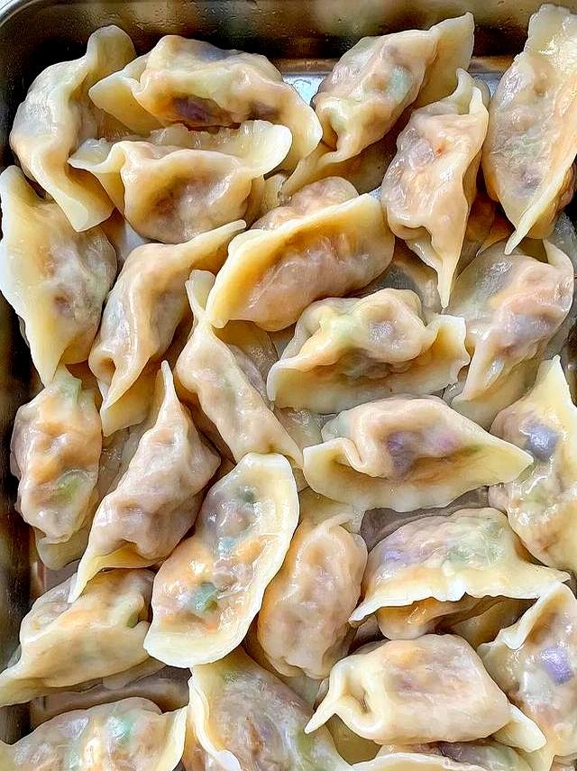 秋天吃饺子，首选这5种馅，比韭菜白菜香，鲜嫩多汁，营养滋补