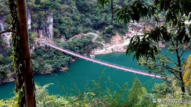 修建旅游公路，将北盘江上的大桥串联起来，必成贵州旅游新名片