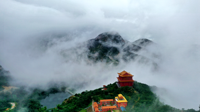 待济南天朗气清，来一场自驾山、村、溪、湖之旅散散心吧！