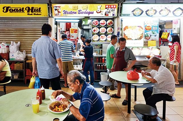 Z世代不看风景只追味道，小吃反客为主，让旅游局集体转向