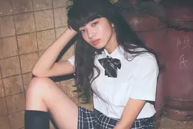 日本女星小松菜奈靓丽写真！肤白貌美大长腿性感撩人图片