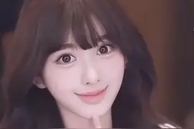 被擦妆5次的艺考女生上岸中传，素颜太美，监考老师以为化妆了图片