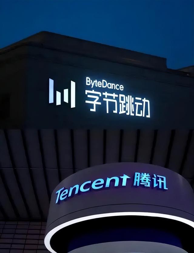 英伟达被曝与白宫换证内幕，只为锁死中方芯片，禁售就等一句话了