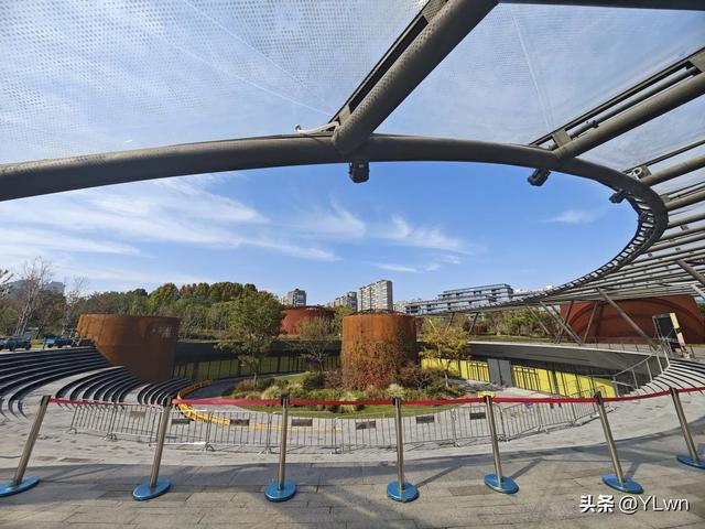 曾经浙江第一油库,现在摇身一变成为网红打卡地:小河公园