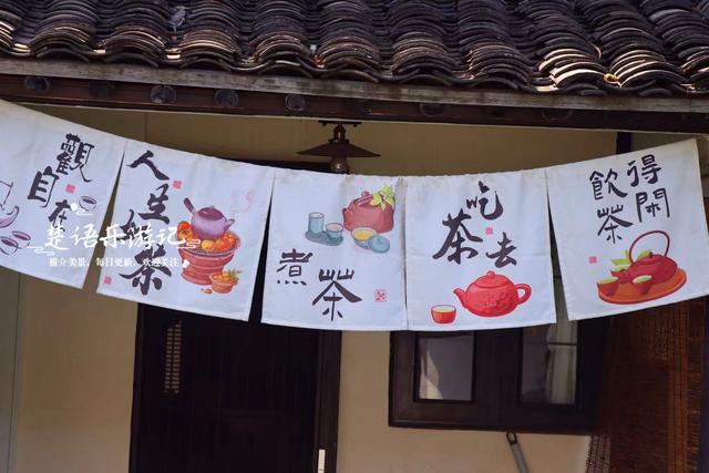 浙江绍兴这条历史街区很低调，但水乡风情浓郁，苦楝花美不胜收