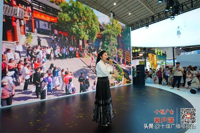 房县西关印象惊艳2025中国文化旅游产业博览会 诗意古街引全国瞩目