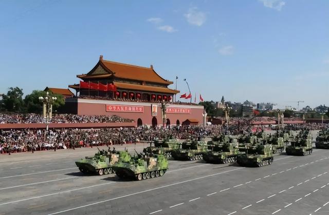 首个阻扰93阅兵的国家出现！拒绝向中国道歉，还派军机监视中方