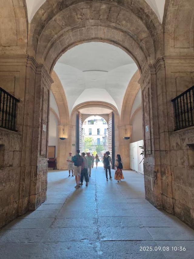 参观塞维利亚大学