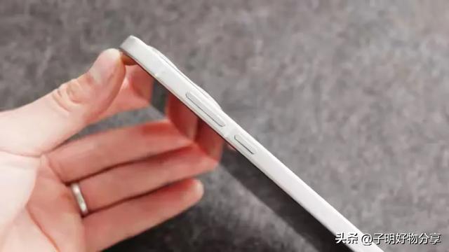 550mAh+信号增强芯片+IP69三防水机一夜跌至1597元
