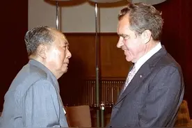 毛主席抓住中苏珍宝岛战役的机会亲自引进西方43亿美元的设备技术图片