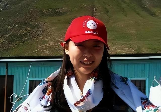 濮存昕女儿濮方：倒贴50万下嫁到东北农村	，结婚10年被丈夫宠成宝