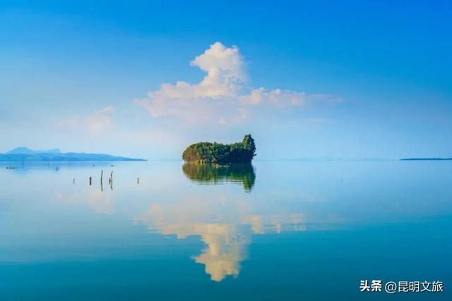 滇池初秋来信！湖光裹着云朵，连风都在说浪漫~🥰