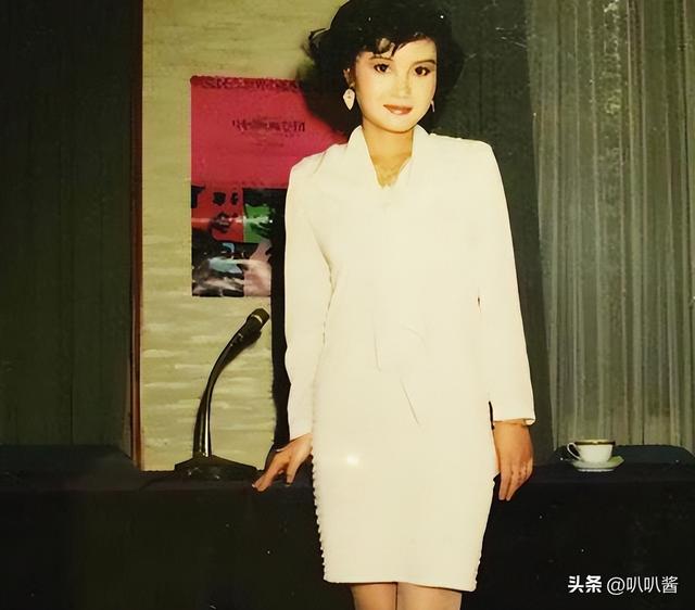 她11岁被导演看中，与名导同居多年被抛弃，如今复出却无人问津