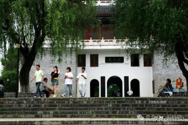 千年同饮一河水,河头是萍乡南正街,江尾有醴陵东正街
