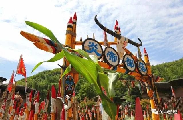 秋华未减，冬景将至，来炎帝影视基地赴一场秋冬的约会吧！