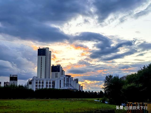 我在草原看日落晚霞，记录激动的那一刻
